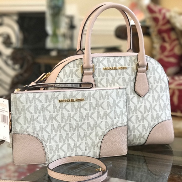 Authentic Michael kors handbag wallet set